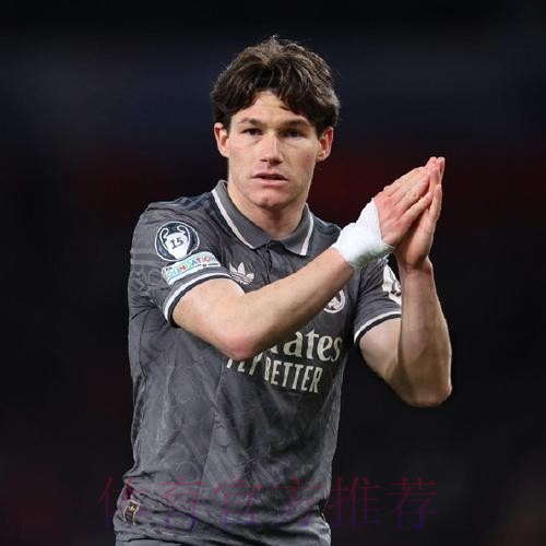 世体:皇马即将客战西班牙人 弗洛伦蒂诺随队出征